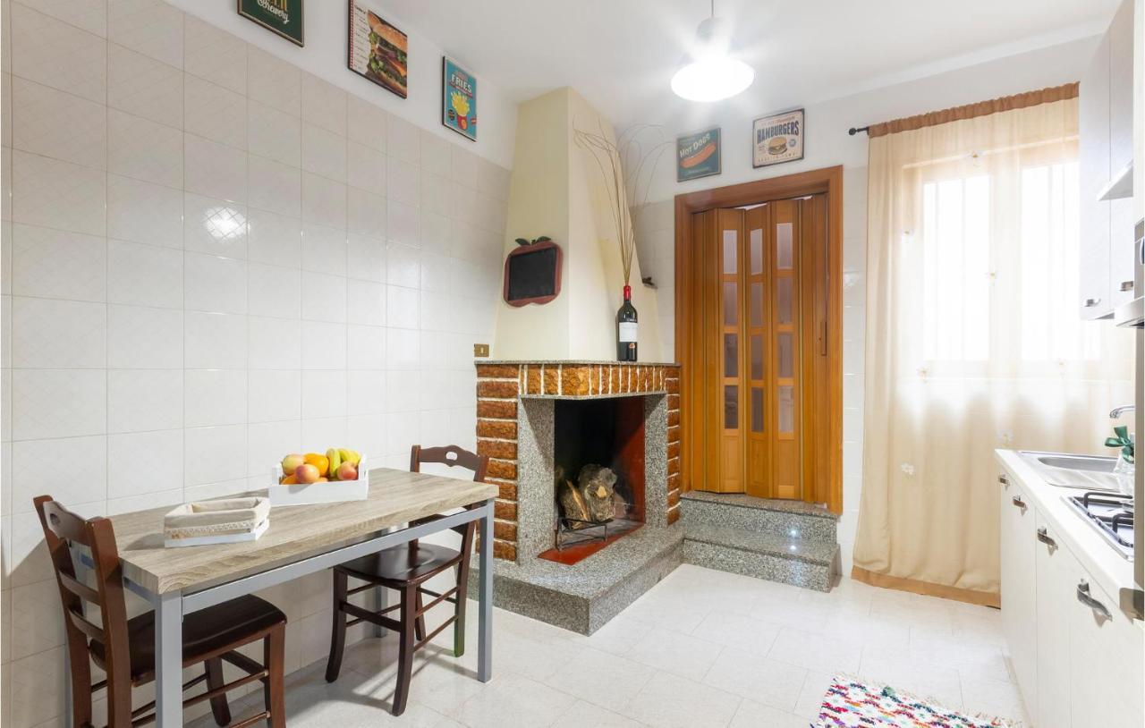 Lovely Apartment In Carovigno With Kitchen Екстер'єр фото